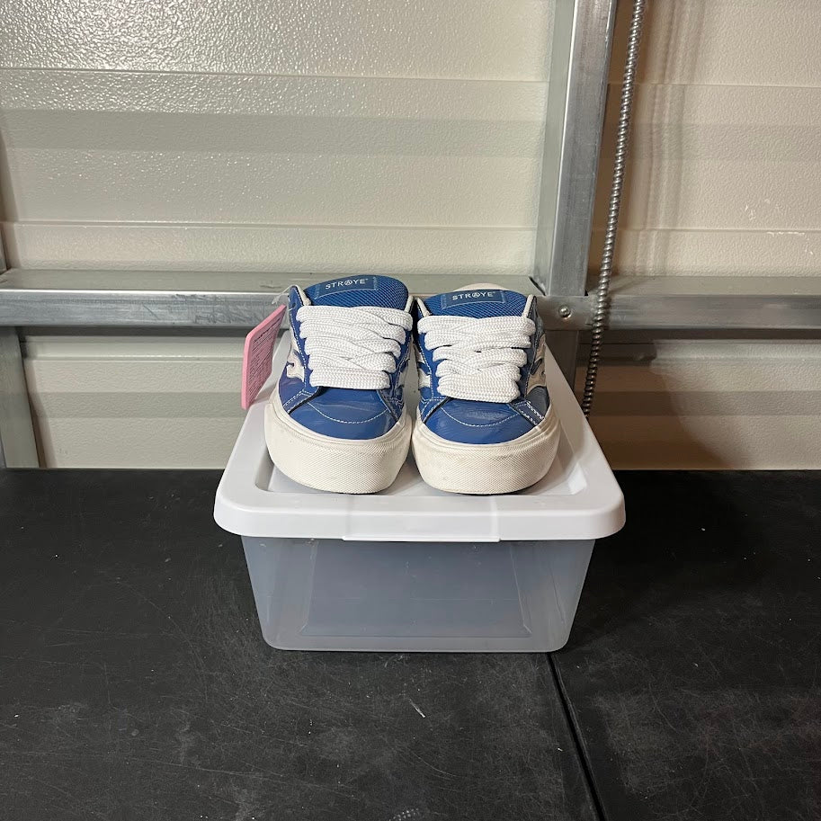 Size 8.5 - STRAYE Logan Puff Gloss Blue