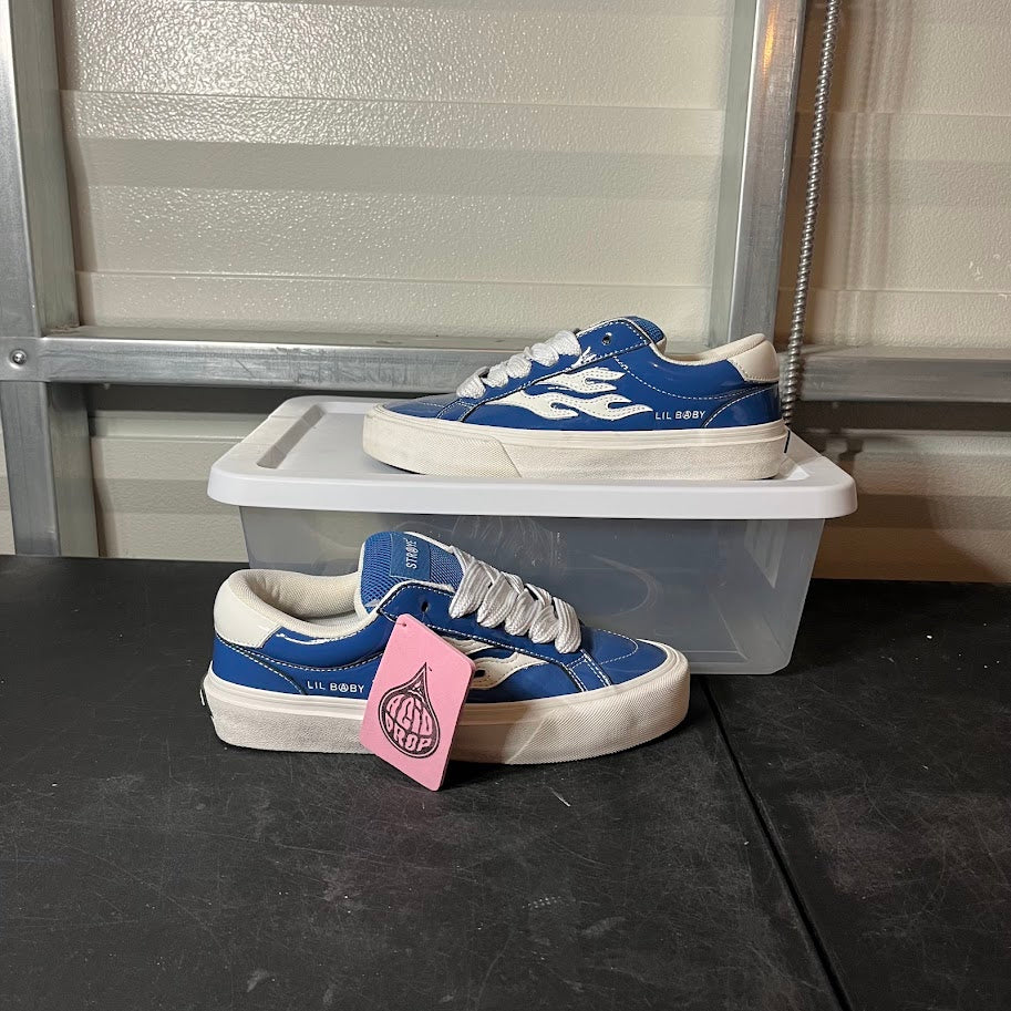 Size 8.5 - STRAYE Logan Puff Gloss Blue