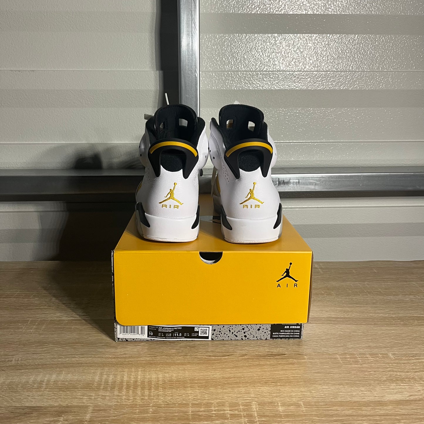 Size 10 – AJ 6 Retro Yellow Ochre
