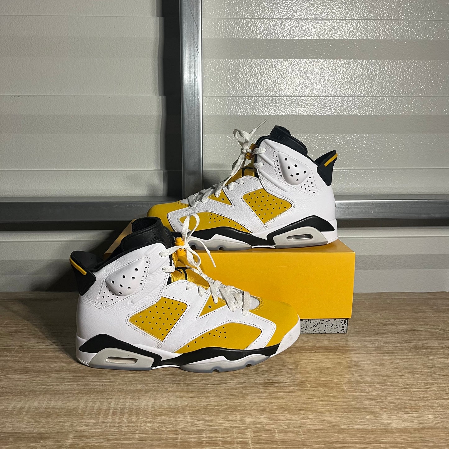 Size 10 – AJ 6 Retro Yellow Ochre