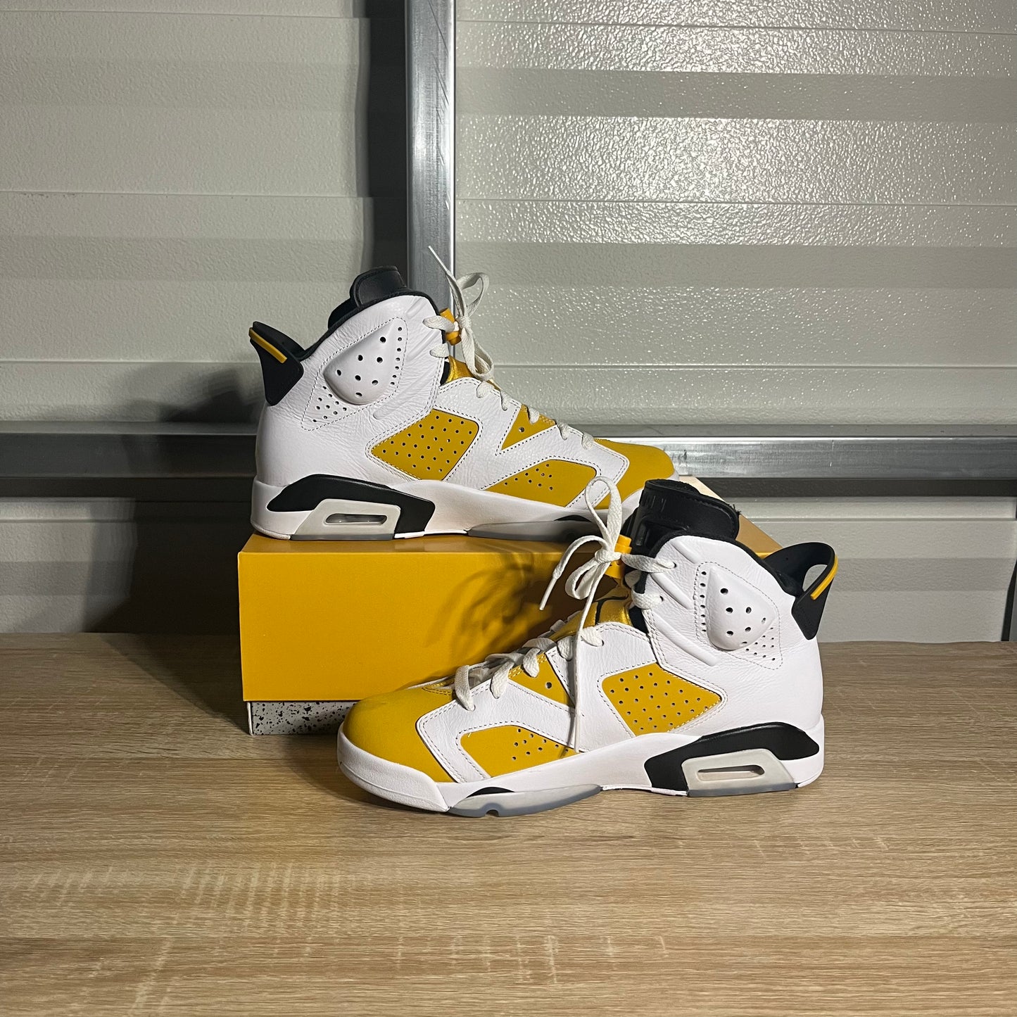 Size 10 – AJ 6 Retro Yellow Ochre