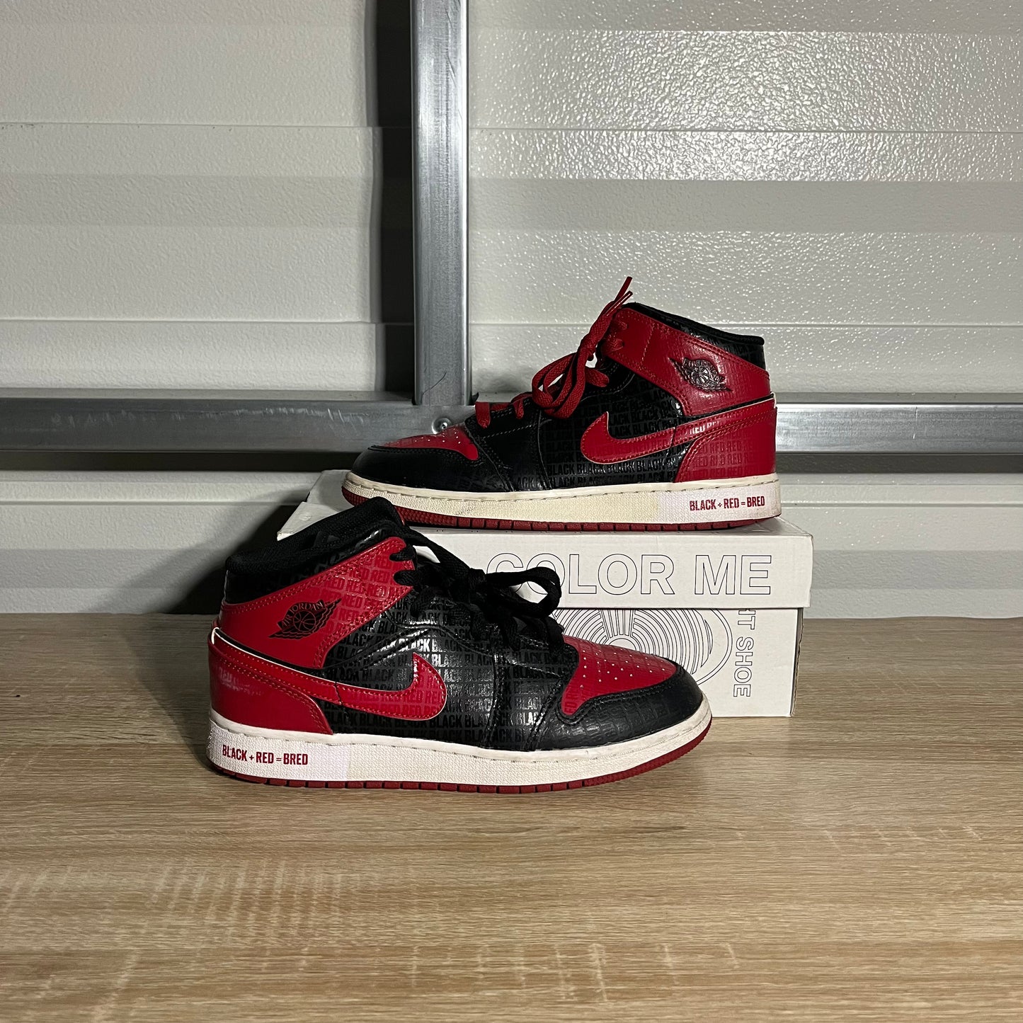 Size 6.5Y - AJ 1 Mid Bred Text