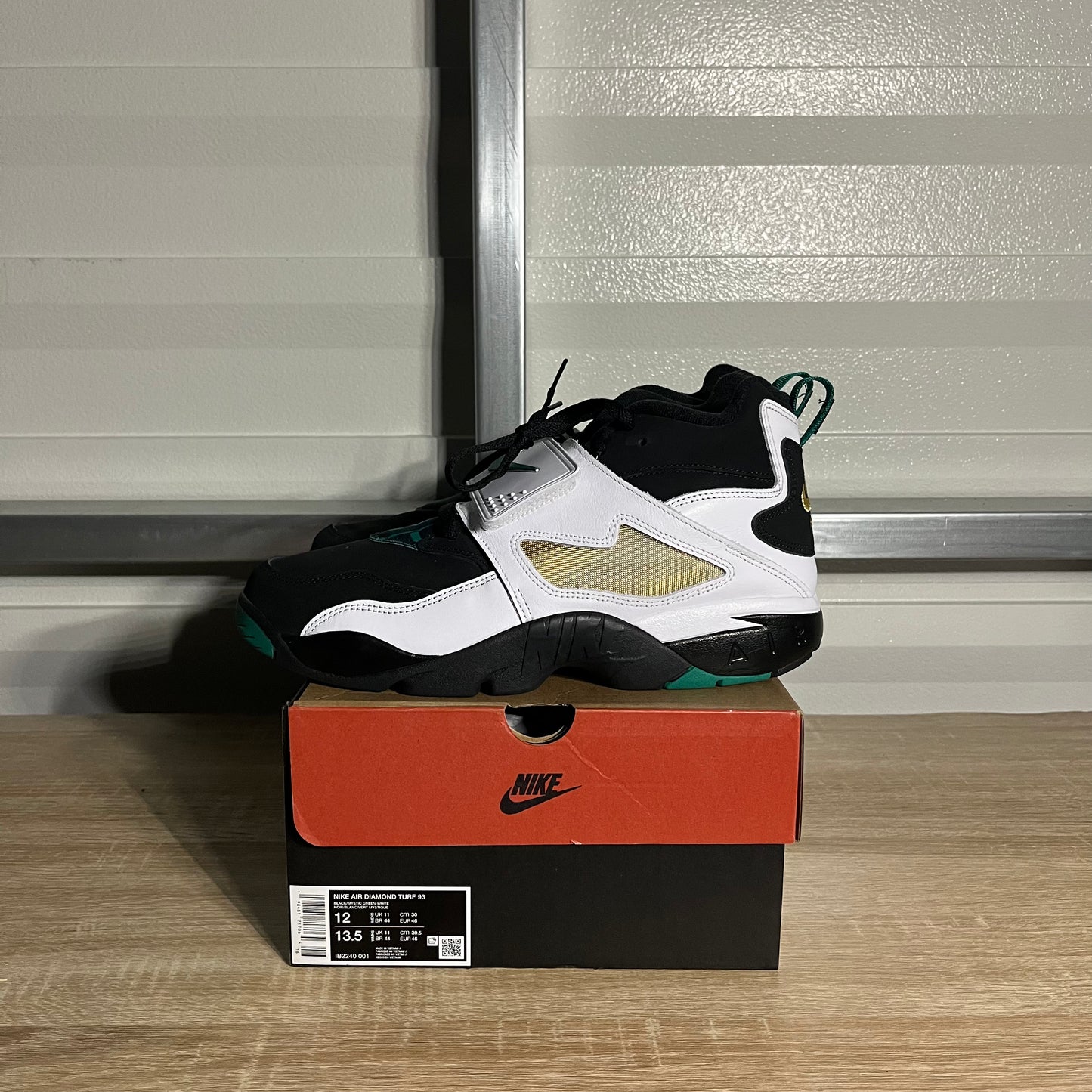 Size 12 - Air Diamond Turf Emerald