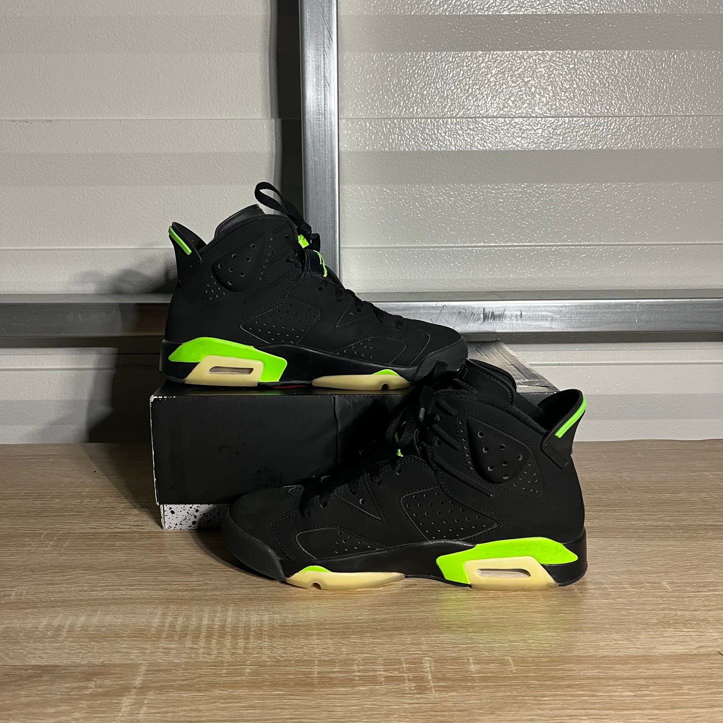 Size 7.5 - AJ 6 Retro Electric Green