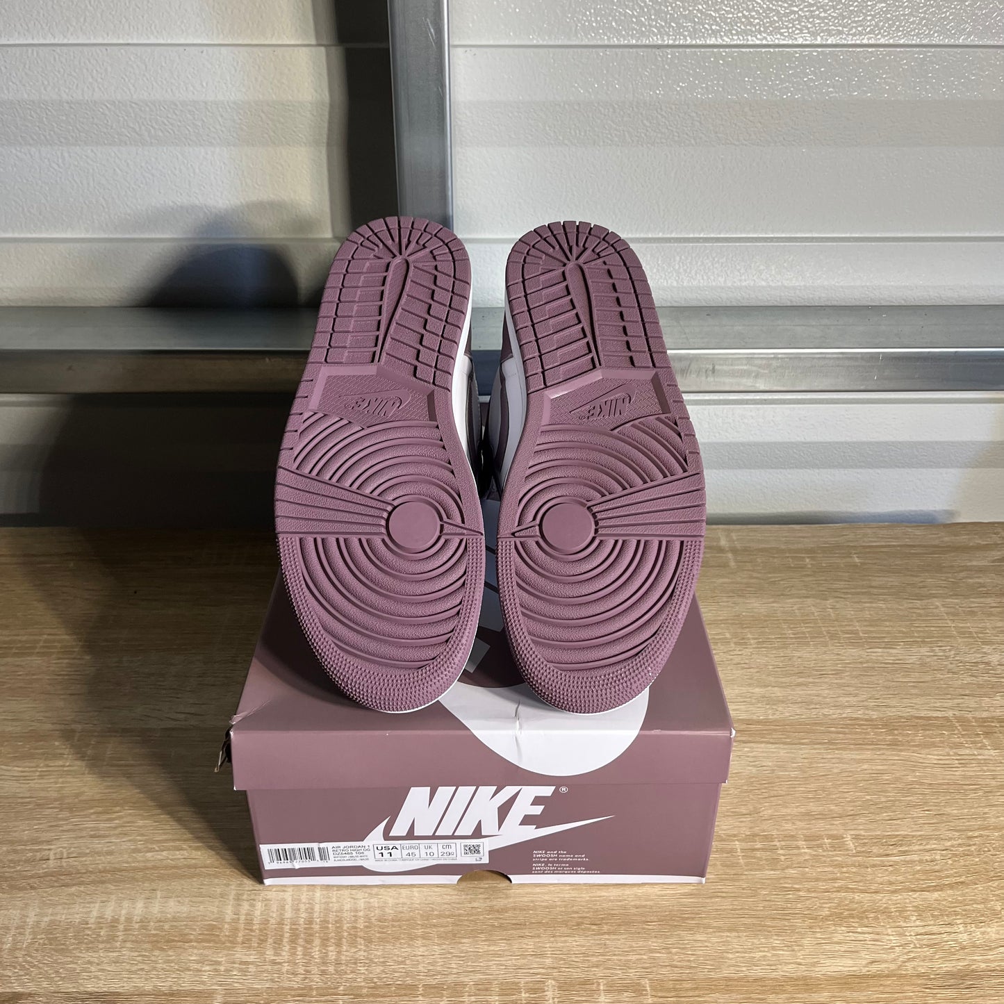 Size 11 - AJ 1 Retro High Mauve