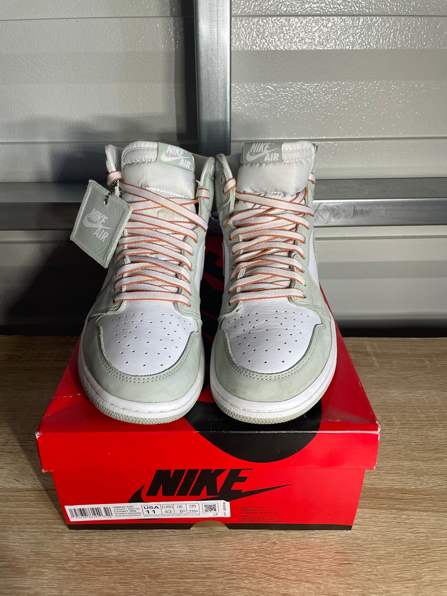 Size 11W - AJ 1 Retro High Seafoam