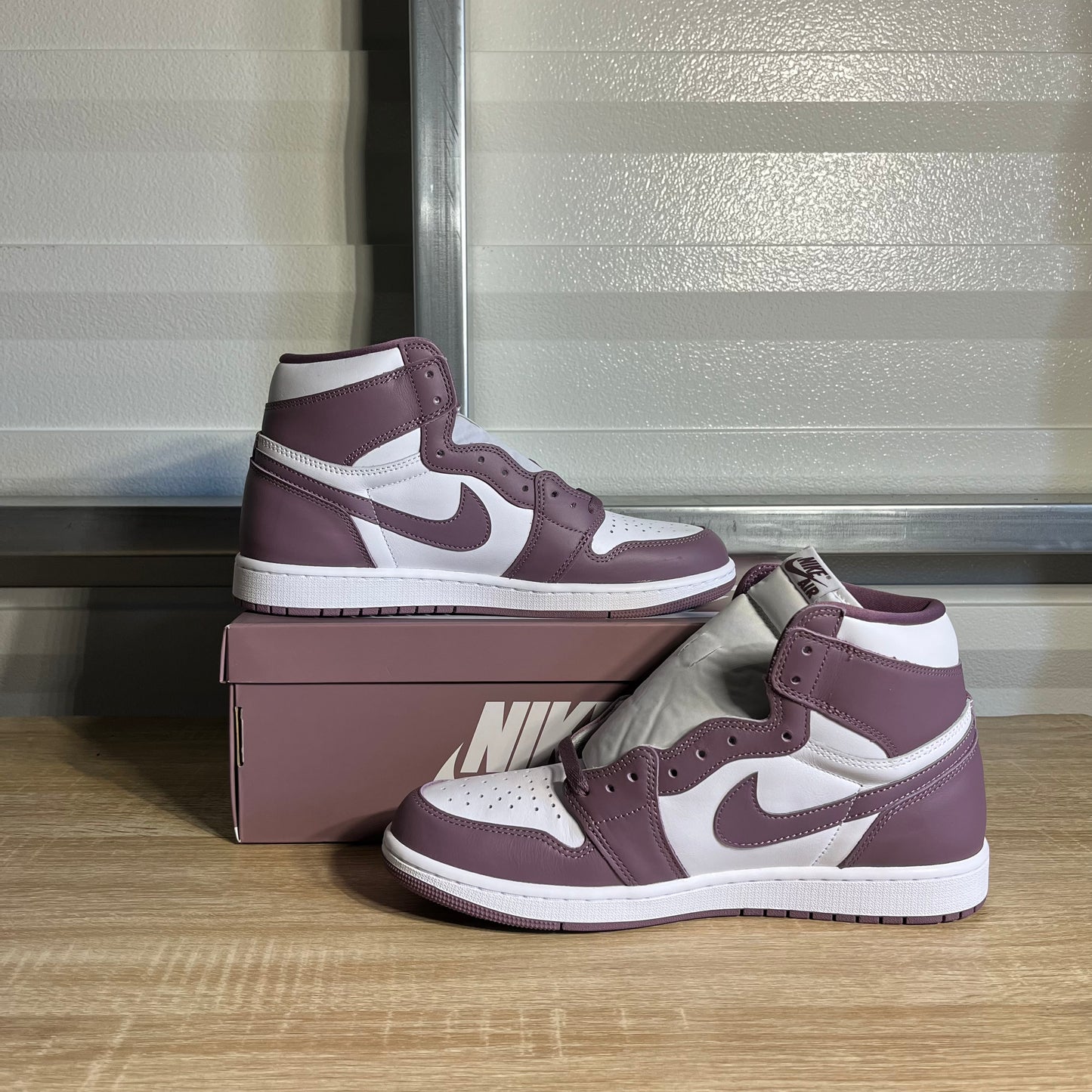 Size 11 - AJ 1 Retro High Mauve