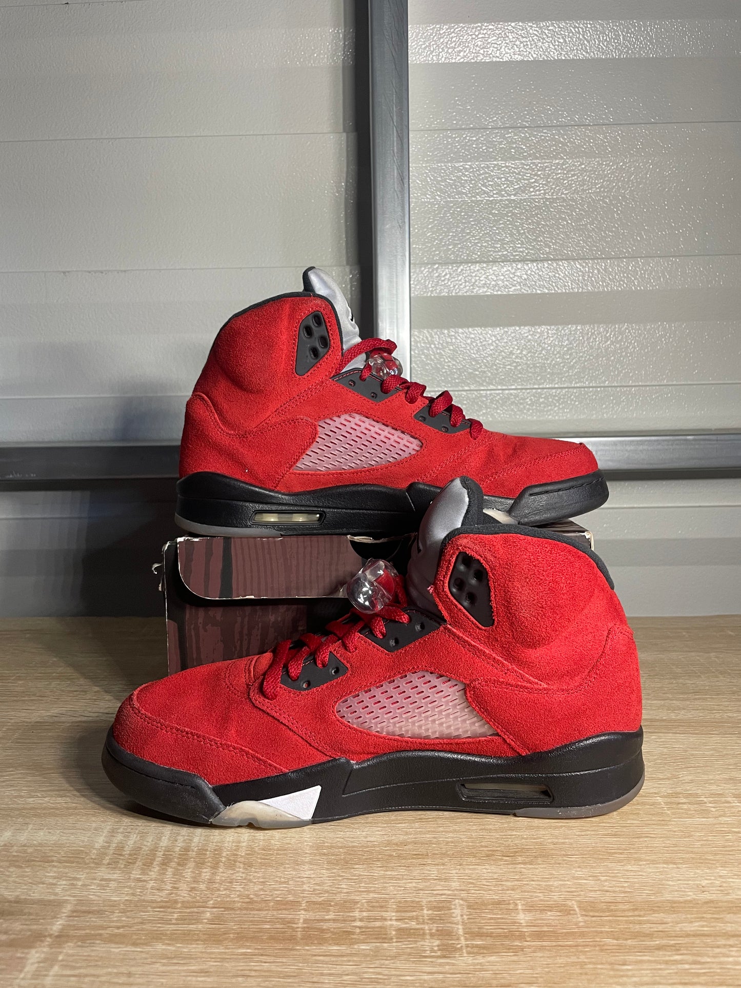 Size 10.5 - AJ 5 Retro Raging Bull