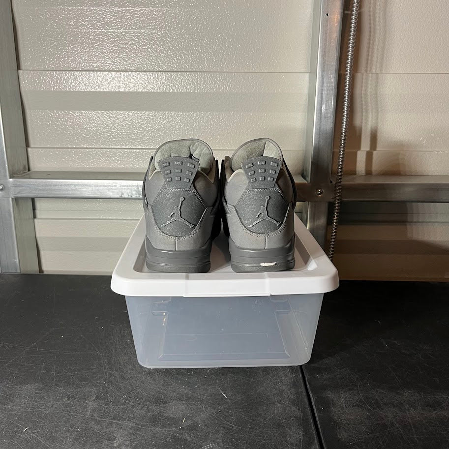 Size 9 - AJ 4 Retro Wet Cement