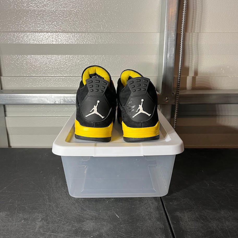 Size 9 - AJ 4 Retro Thunder