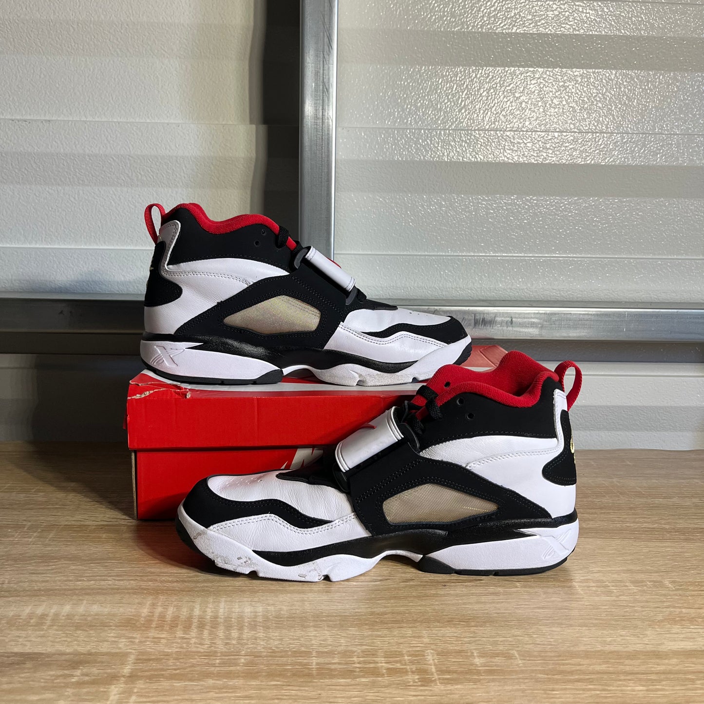 Size 11.5 - Air Diamond Turf 49ers White Fire Red Black