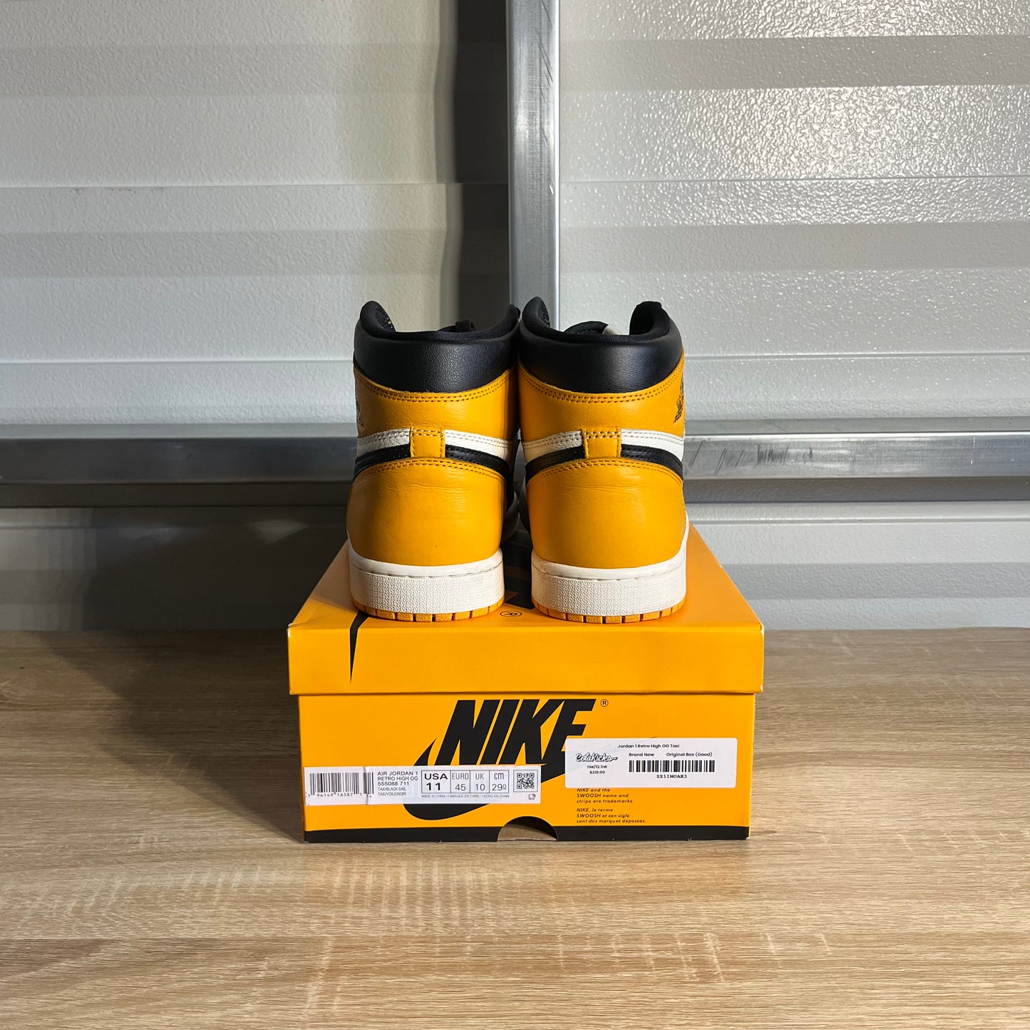 Size 11 - AJ 1 Retro High Taxi