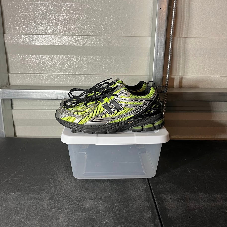 Size 9 - NB 1906R Volt Green Black