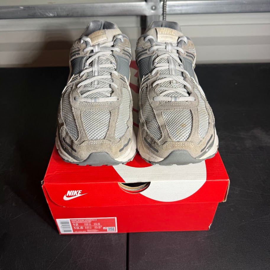 Size 12 - Vomero 5 Dark Stucco