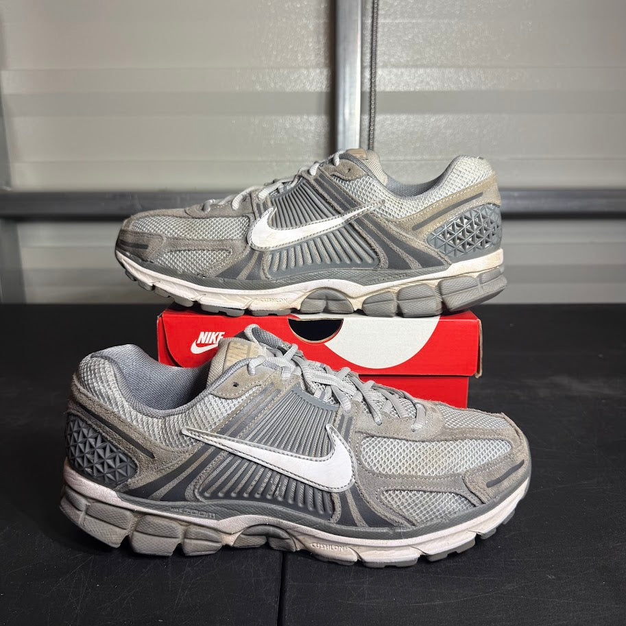 Size 12 - Vomero 5 Dark Stucco