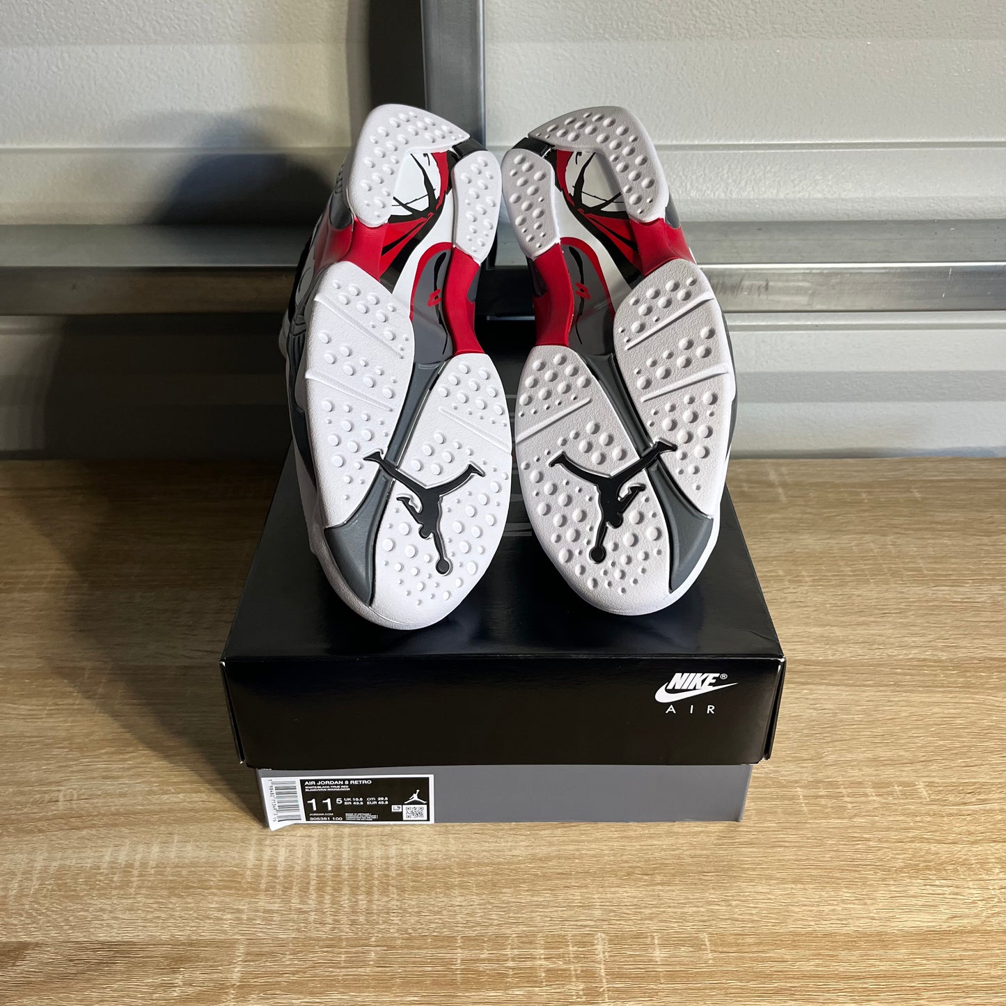 Size 11.5 - AJ 8 Retro Bugs Bunny