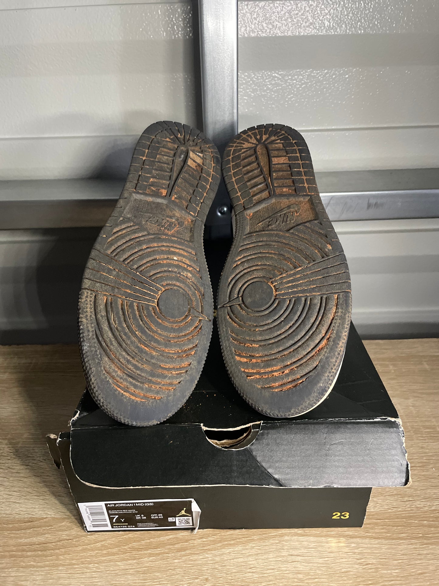 Size 7Y - AJ 1 Mid Obsidian