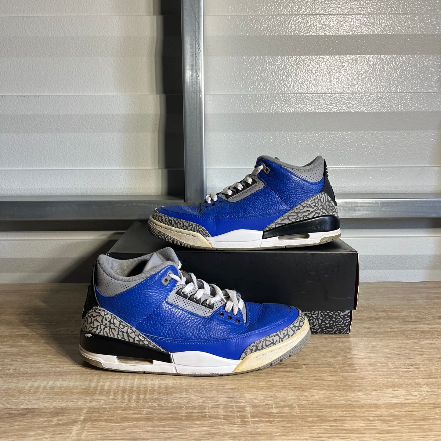 Size 10.5 - AJ 3 Retro Varsity Royal