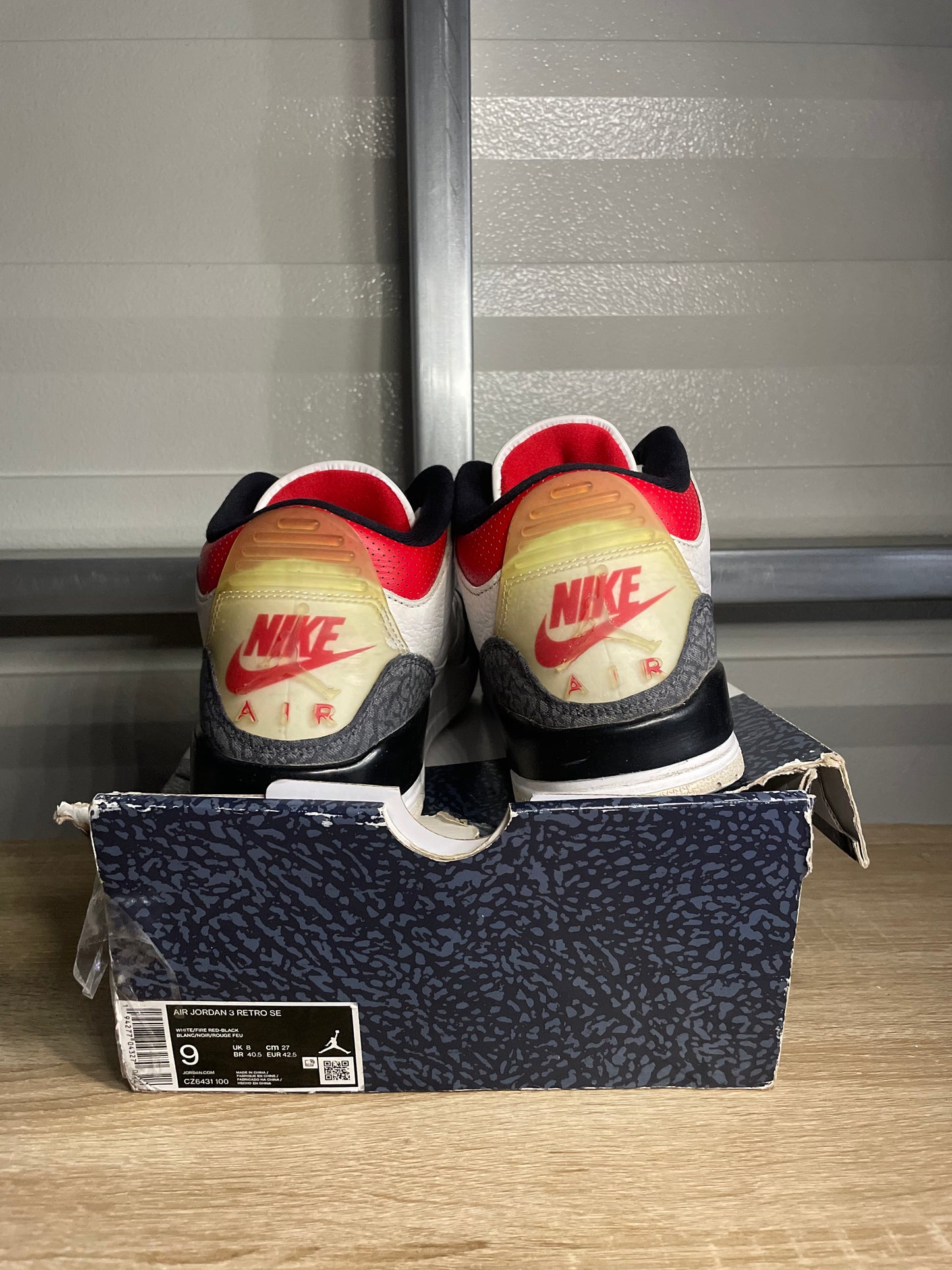 Size 9 - AJ 3 Retro Fire Red