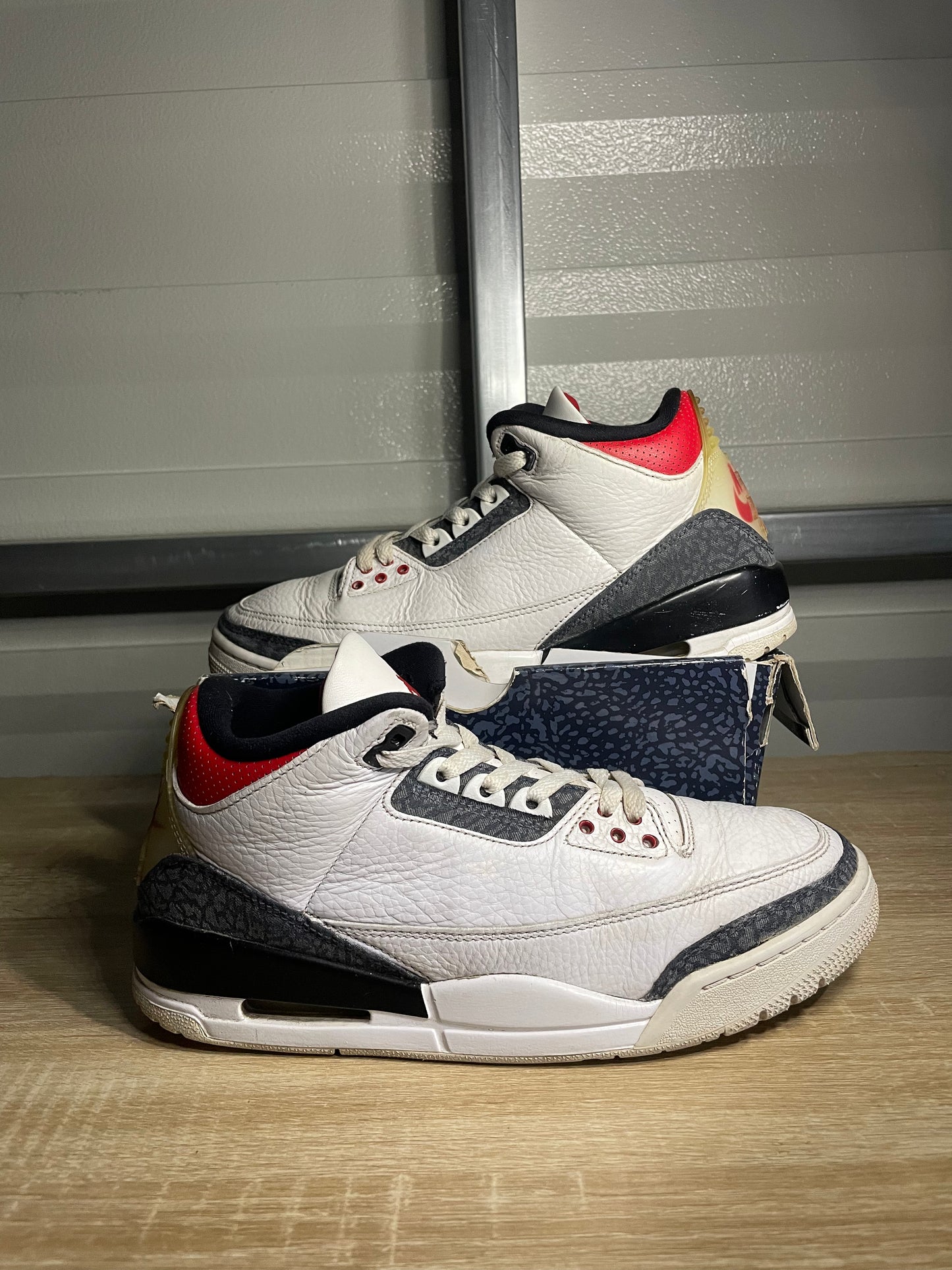 Size 9 - AJ 3 Retro Fire Red