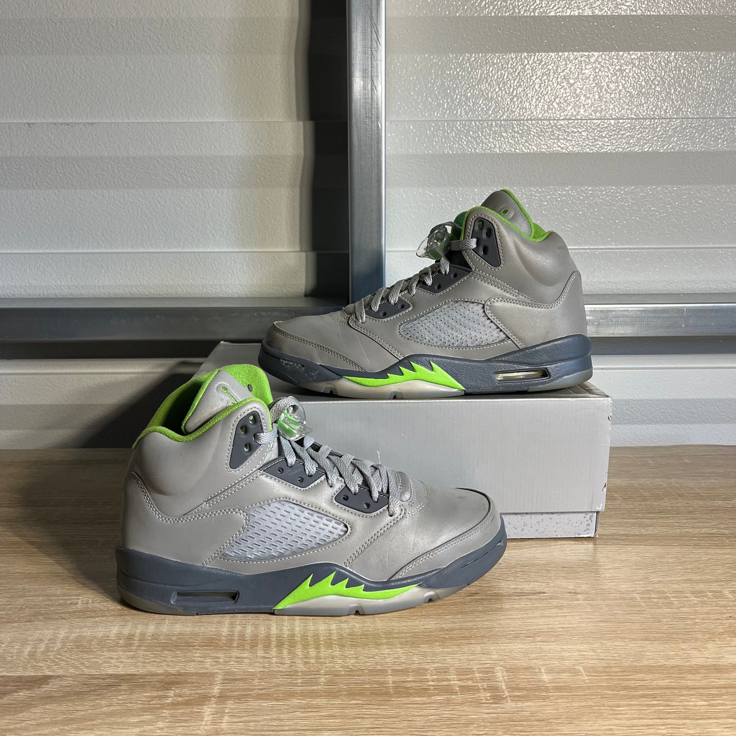 Size 9.5 - AJ 5 Retro Green Bean