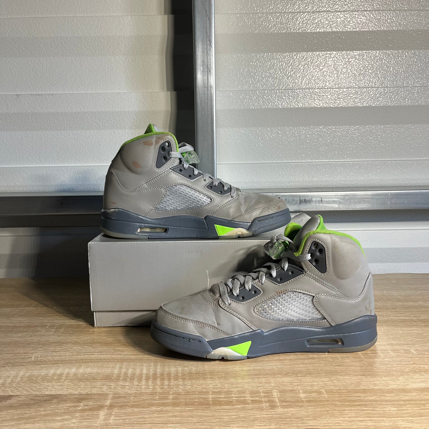 Size 9.5 - AJ 5 Retro Green Bean