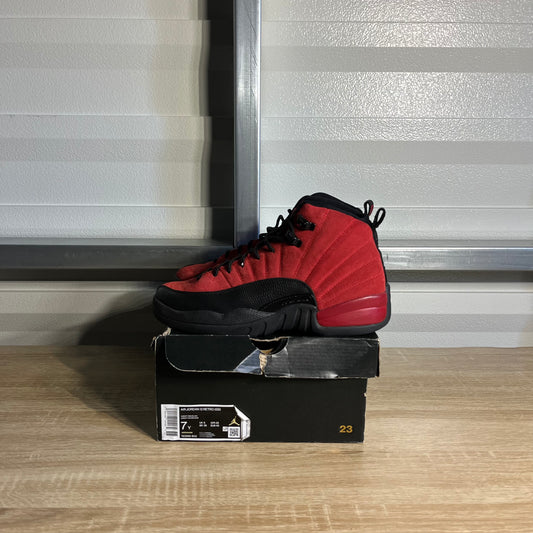 Size 7Y – AJ 12 Retro Reverse Flu Game