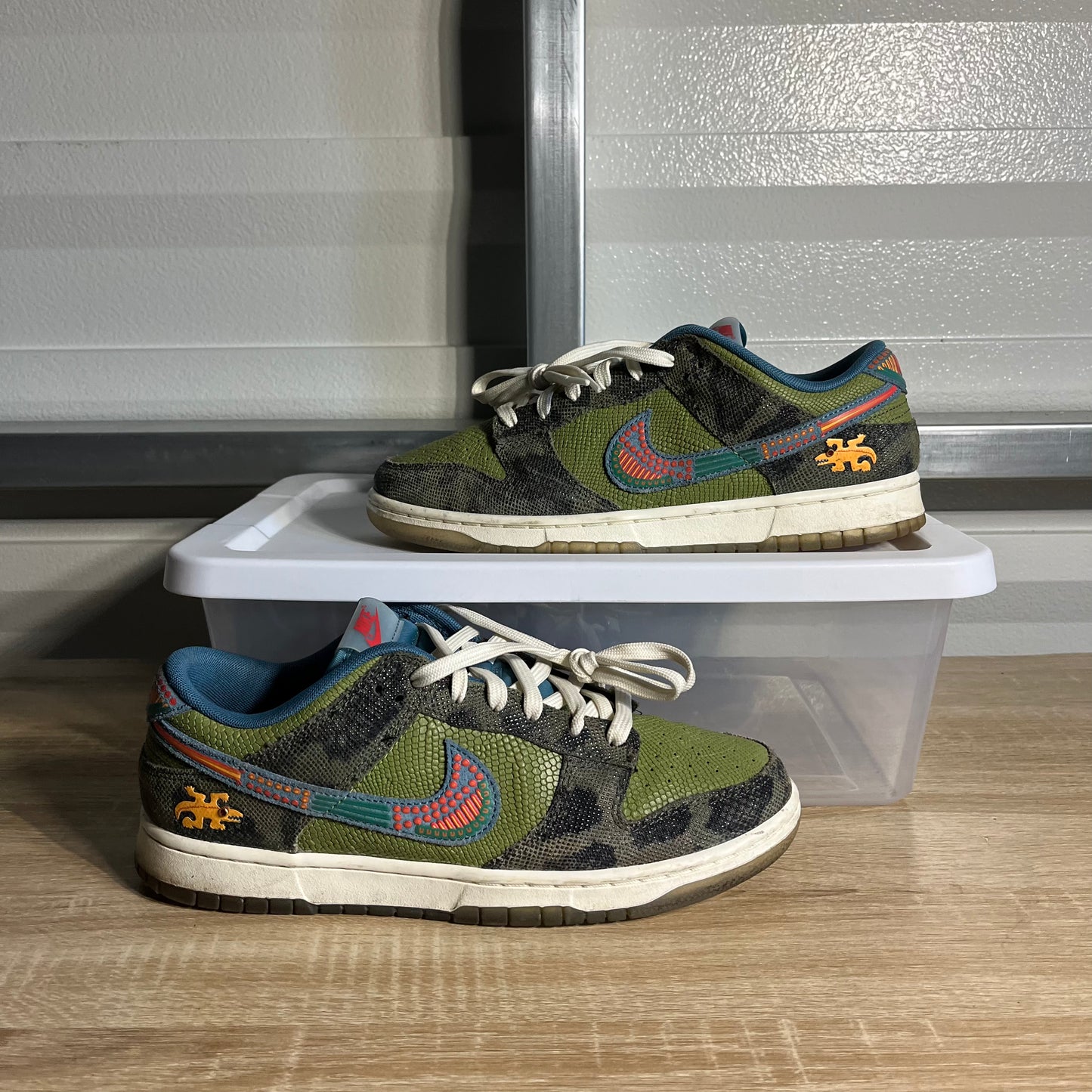 Size 10 - Dunk Low PRM Siempre Familia