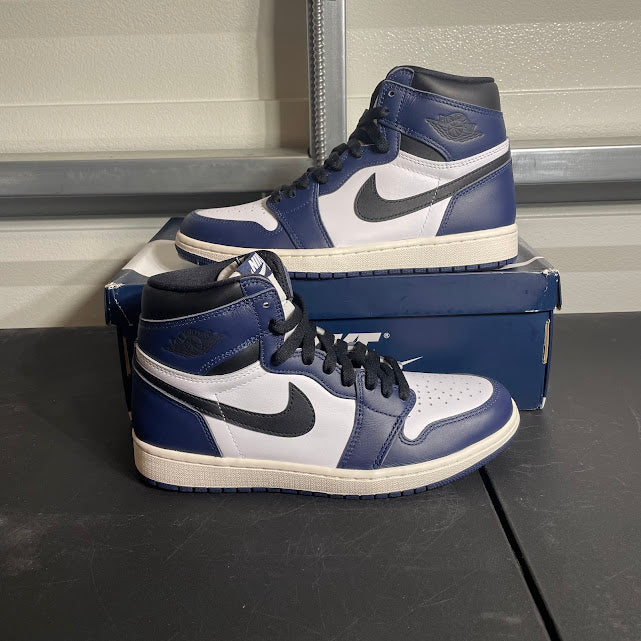 Size 8.5 - AJ 1 Retro High Midnight Navy