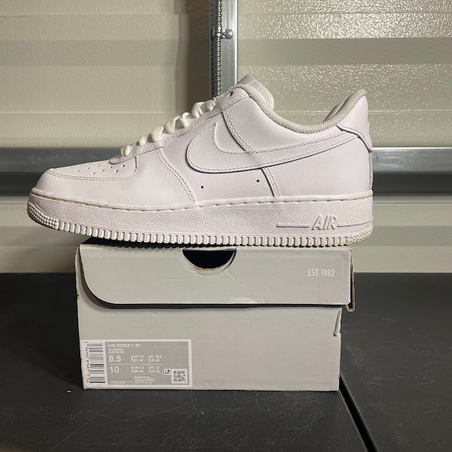 Size 8.5 - AF 1 Low '07 Triple White