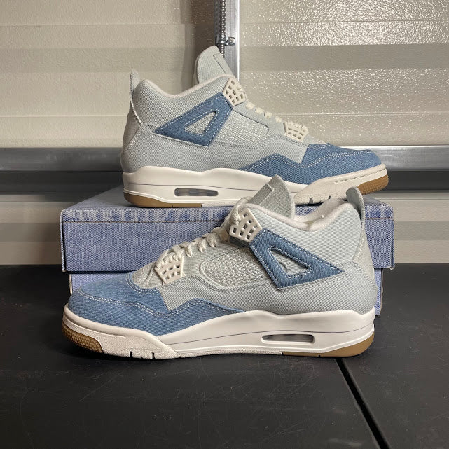 Size 11W - AJ 4 Retro Worn Blue