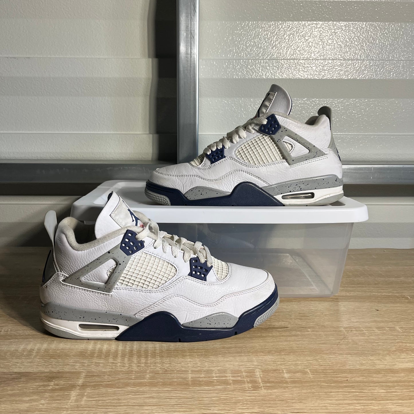 Size 9.5 - AJ 4 Retro Midnight Navy