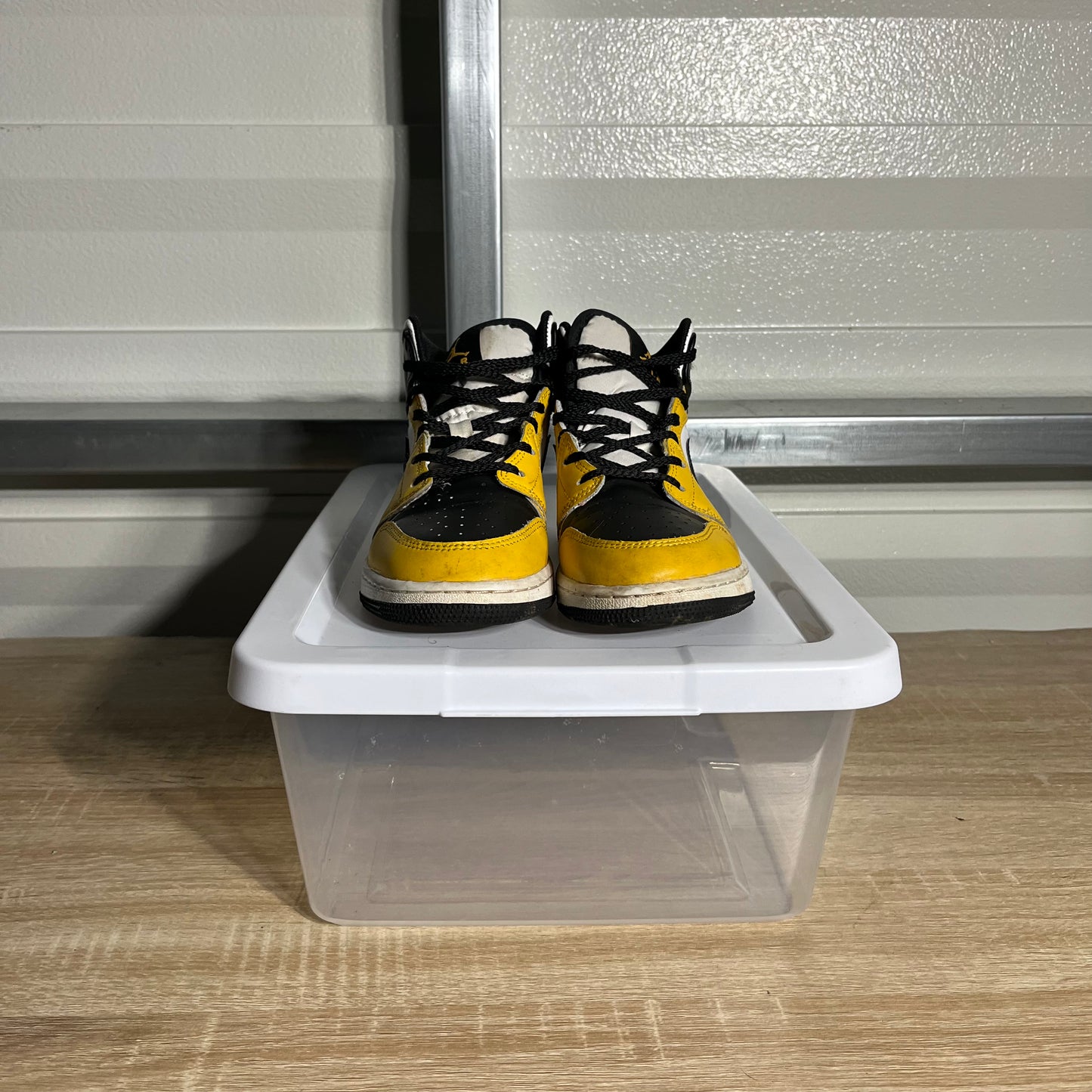 Size 5Y - AJ 1 Mid Yellow Ochre