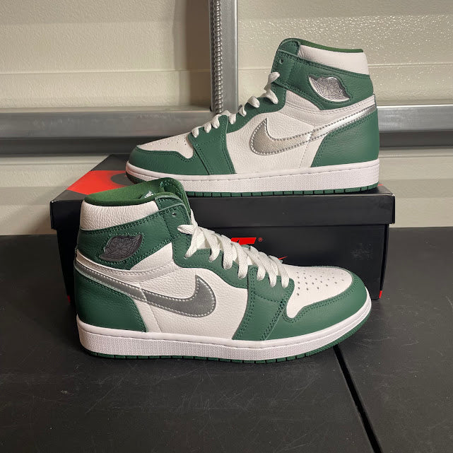 Size 8.5 - AJ 1 Retro High Gorge Green
