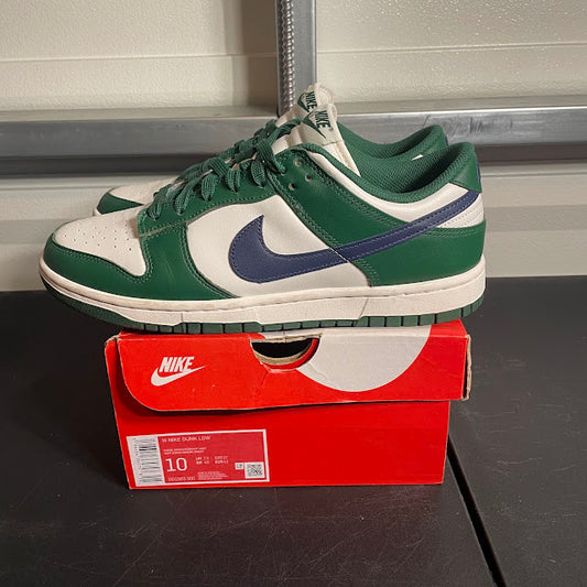 Size 10W - Dunk Low Retro Gorge Green