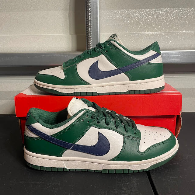 Size 10W - Dunk Low Retro Gorge Green