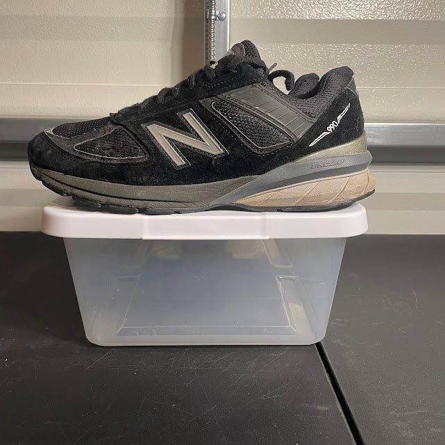 Size 9.5 - NB 990v5 Black