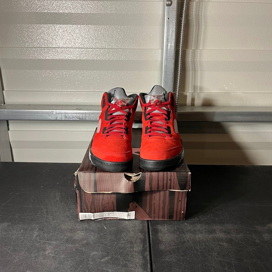 Size 9 - AJ 5 Retro Raging Bull
