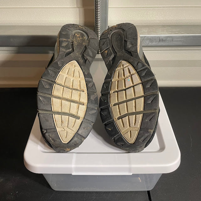 Size 9.5 - NB 990v5 Black