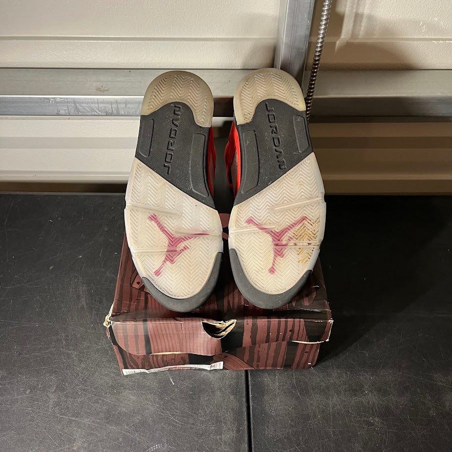 Size 9 - AJ 5 Retro Raging Bull