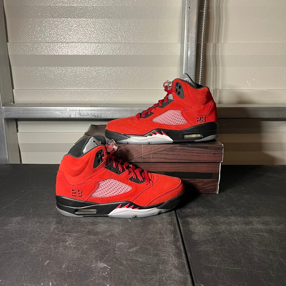 Size 9 - AJ 5 Retro Raging Bull
