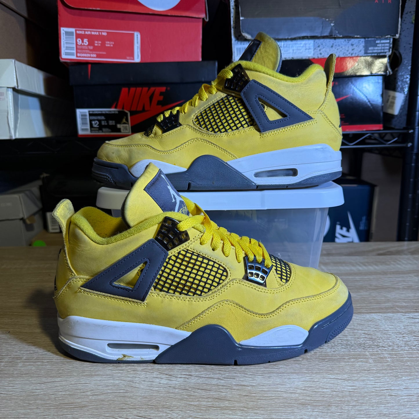 Size 9 - AJ 4 Lightning
