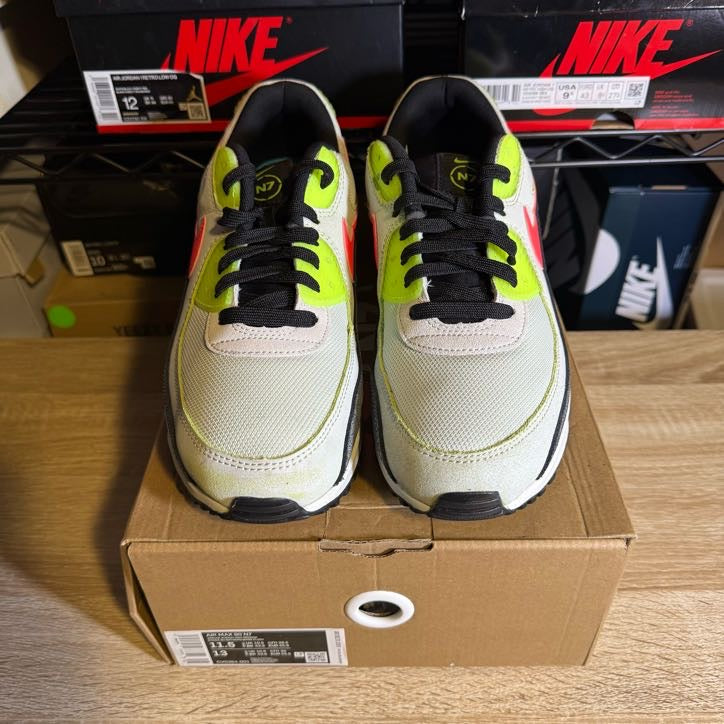 Size 11.5 - AM 90 N7 Spruce Aura