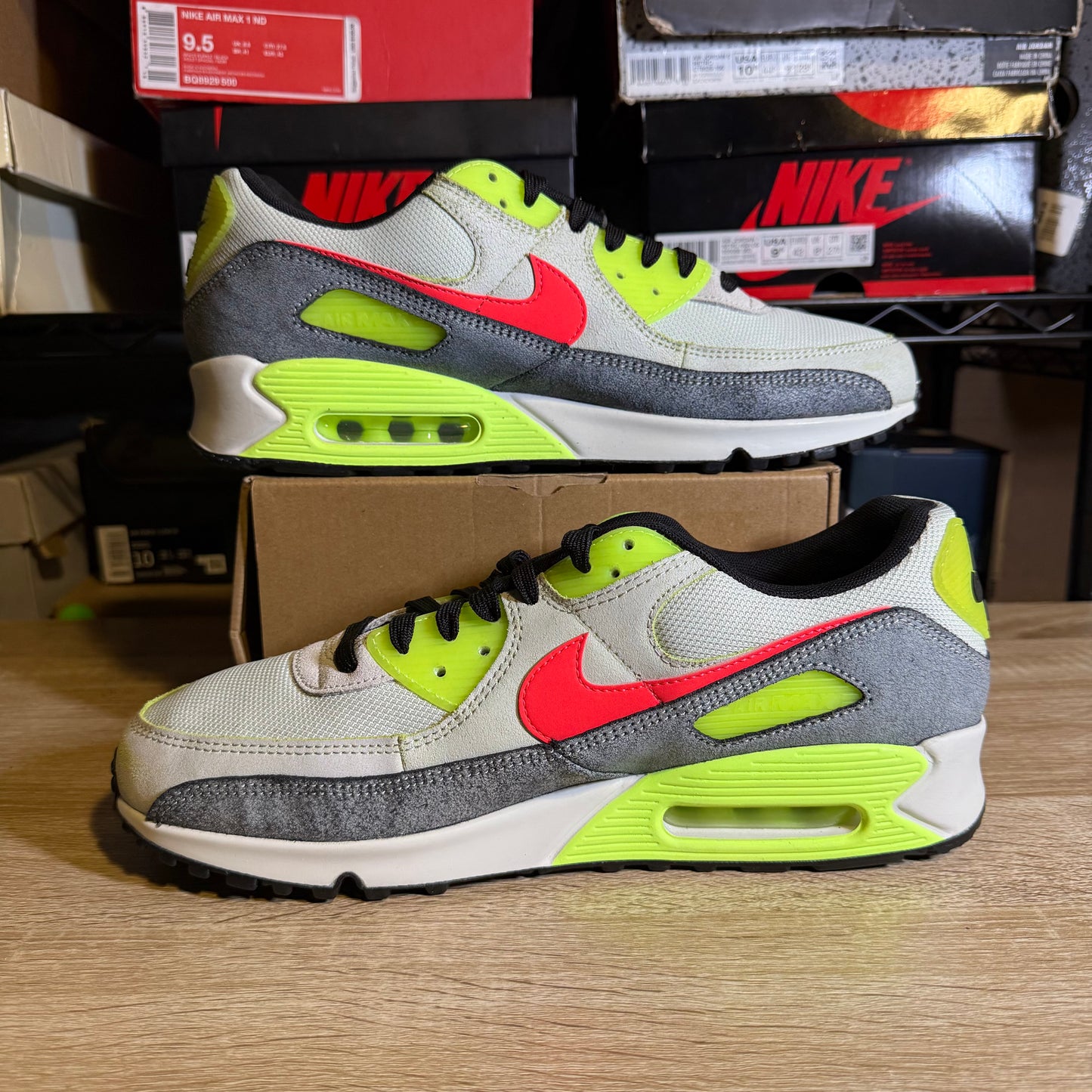 Size 11.5 - AM 90 N7 Spruce Aura