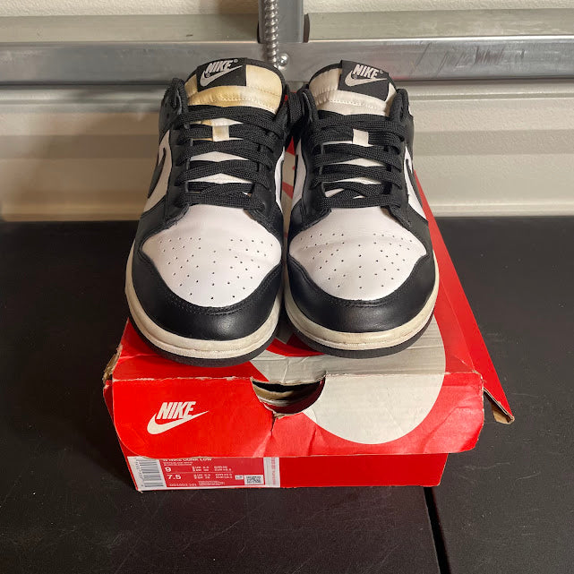 Size 9W - Dunk Low Retro Panda
