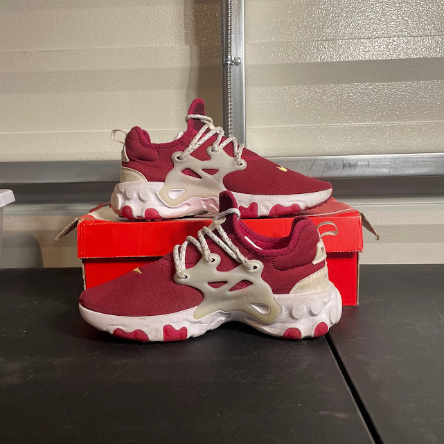 Size 9W - React Presto Noble Red