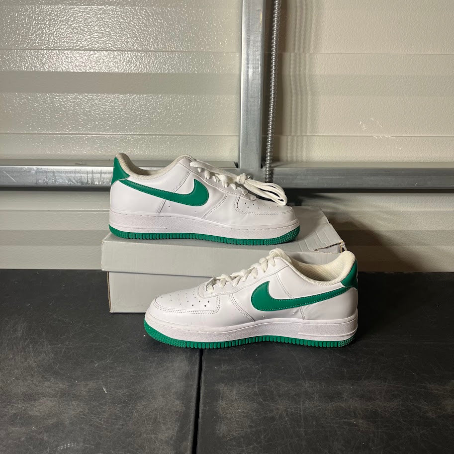 Size 7 - AF 1 ‘07 Low White Malachite