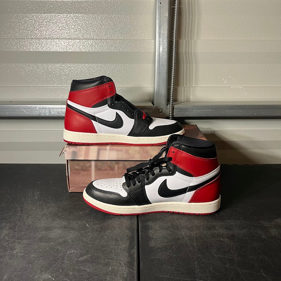 Size 10.5 - AJ 1 Retro High Black Toe