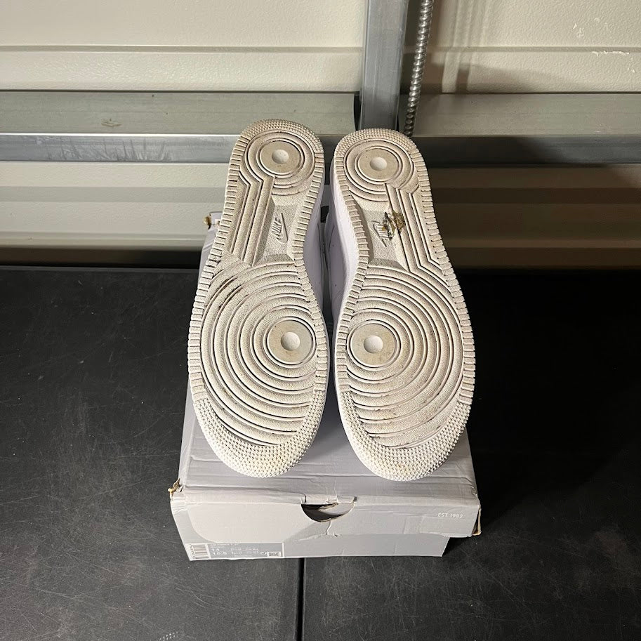 Size 14 - AF 1 ‘07 Low Triple White