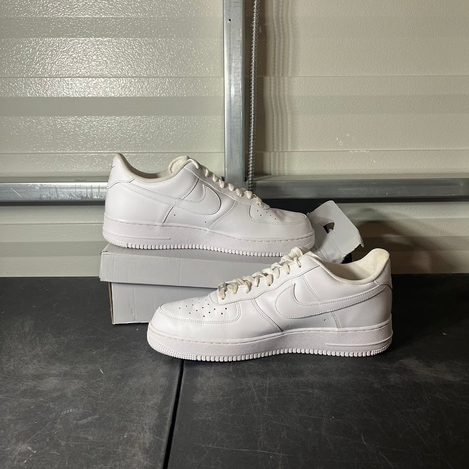 Size 14 - AF 1 ‘07 Low Triple White